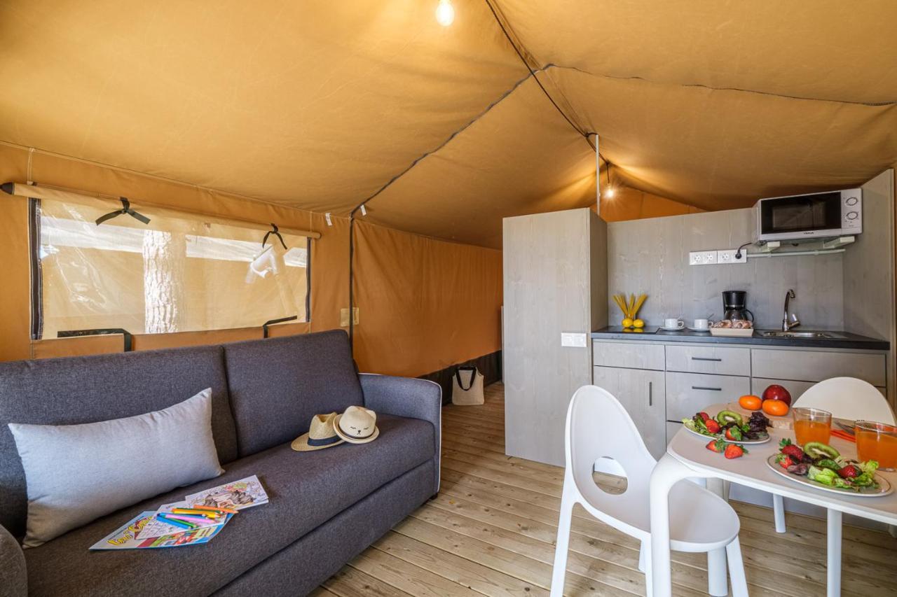 Camping Estival Torre De La Mora ตามาริต ภายนอก รูปภาพ