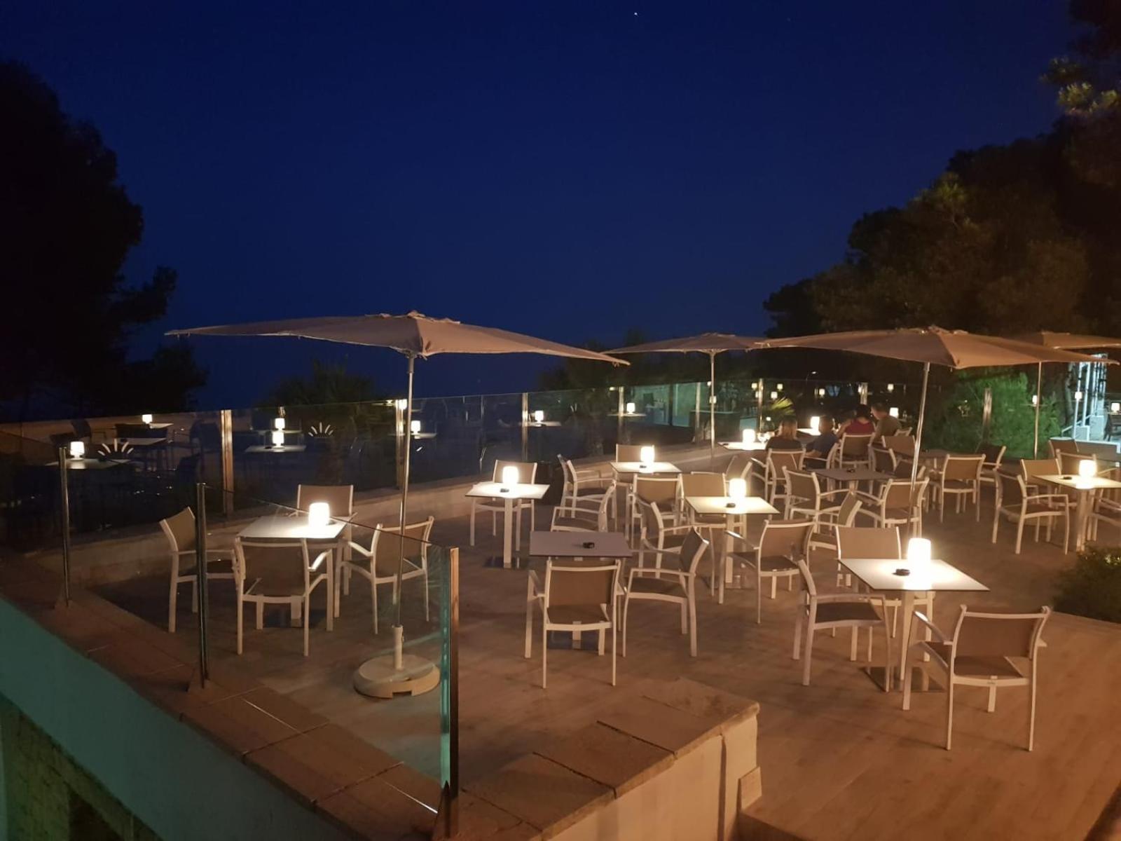 Camping Estival Torre De La Mora ตามาริต ภายนอก รูปภาพ