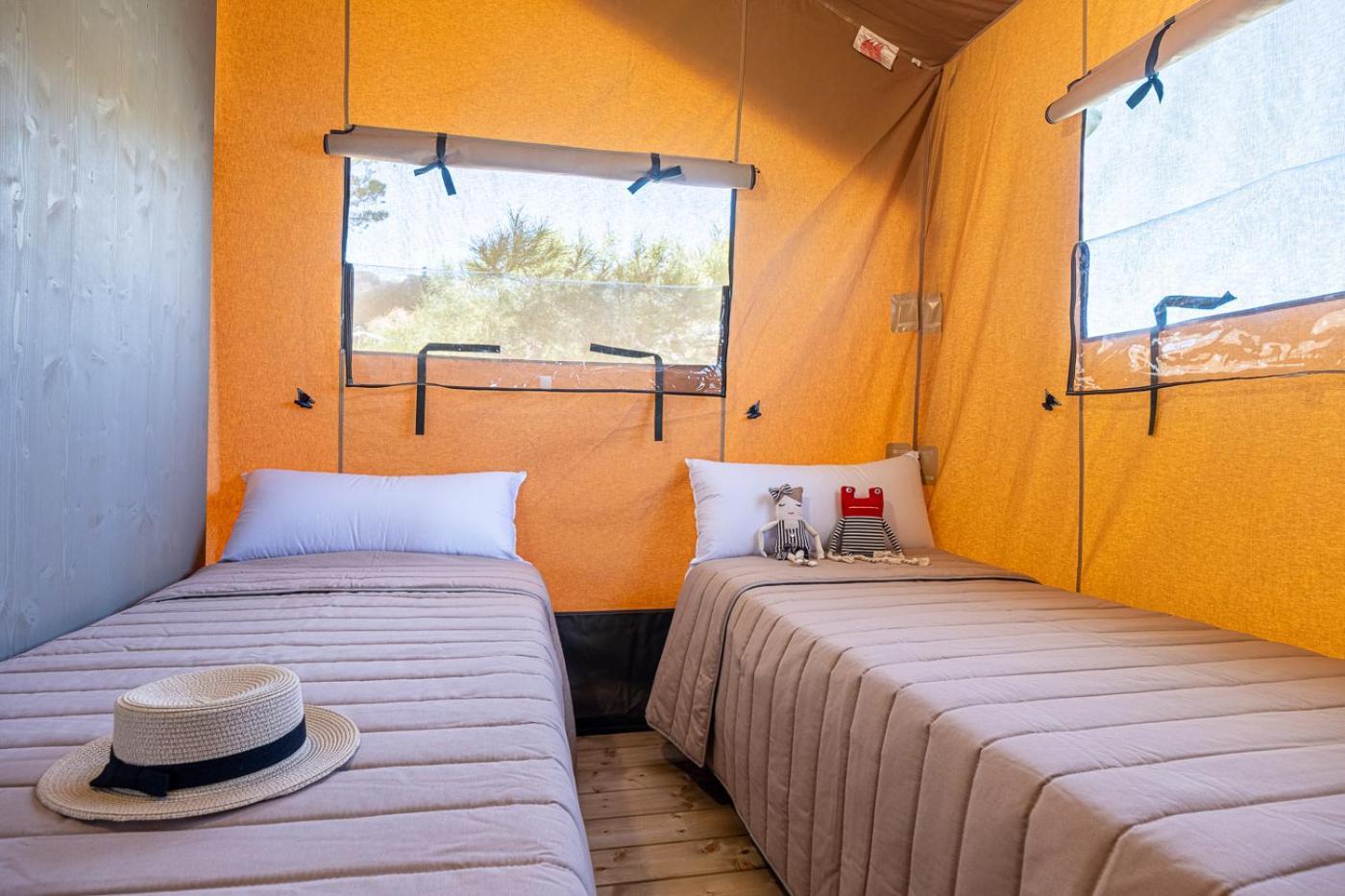Camping Estival Torre De La Mora ตามาริต ภายนอก รูปภาพ