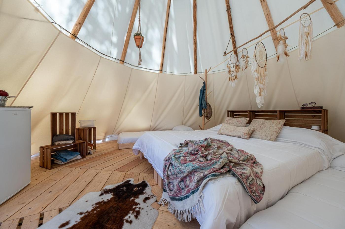 Camping Estival Torre De La Mora ตามาริต ภายนอก รูปภาพ