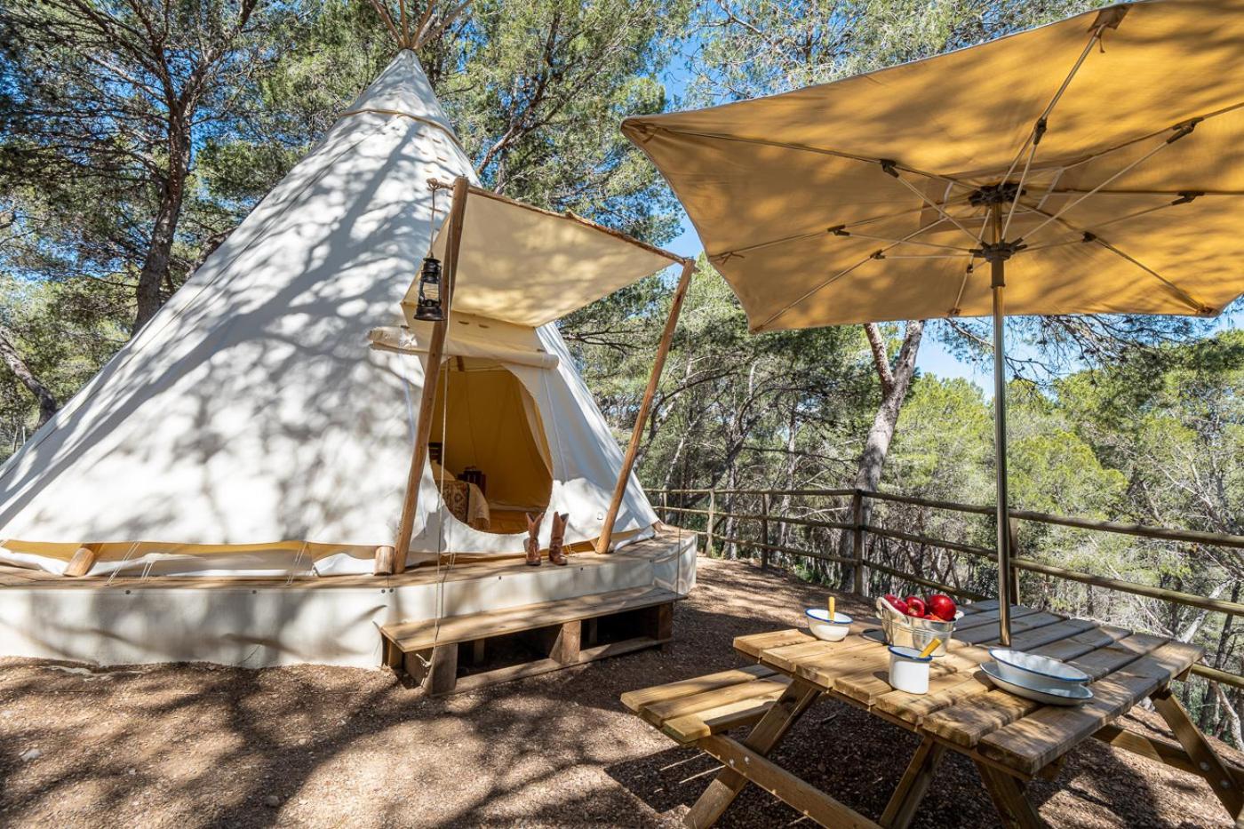 Camping Estival Torre De La Mora ตามาริต ภายนอก รูปภาพ
