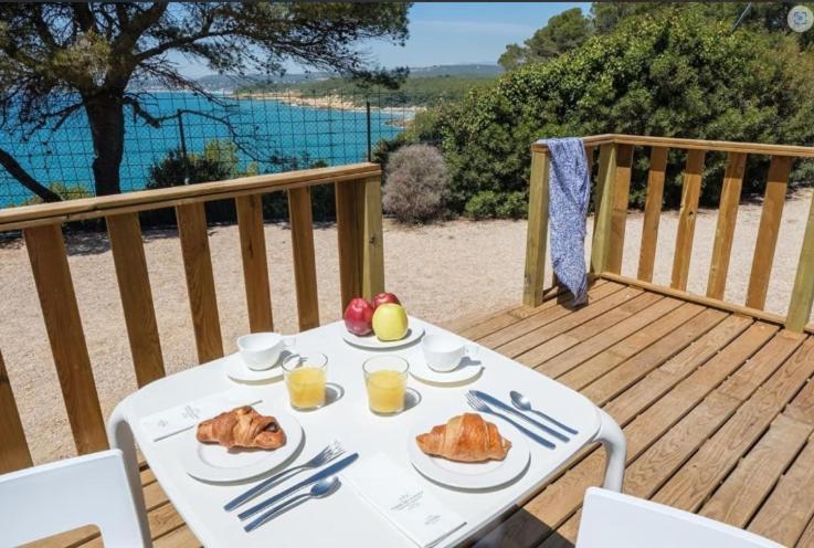 Camping Estival Torre De La Mora ตามาริต ภายนอก รูปภาพ